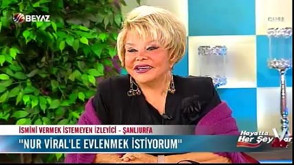 Nur Viral'e canlı yayında evlilik teklifi