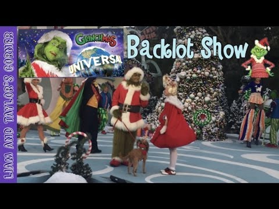 UNIVERSAL STUDIOS Hollywood WHOVILLE Backlot GRINCHMAS Performance | Liam and Taylor's Corner