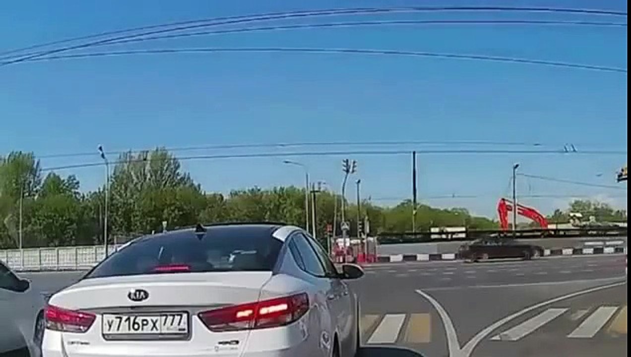 You Cut Traffic, I Crash You Instant Karma Crash