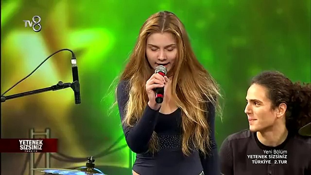 Aleyna Tilki  Eledim Eledim (Yetenek Sizsiniz Türkiye 2.Tur Performansı)