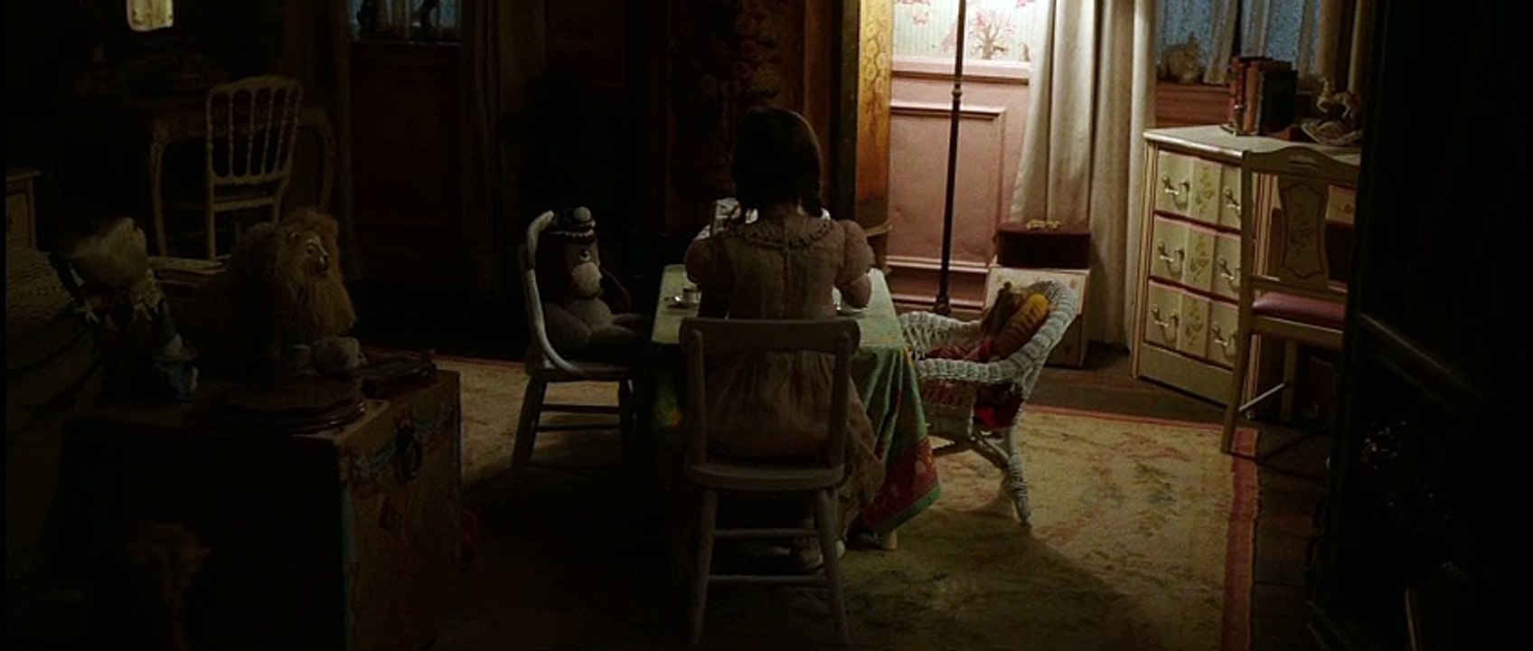 annabelle-2-trailer-1_h480p