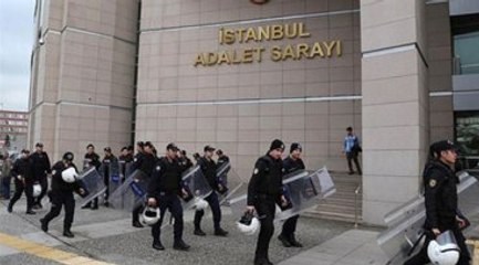 İstanbul Adalet Sarayı'nda FETÖ Operasyonu! 83 Kişi Hakkında Gözaltı Kararı