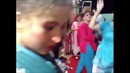 Mujra Girls Dance on Bollywood Song 'Om Shanti Om' - Hot Mujra Bollywood