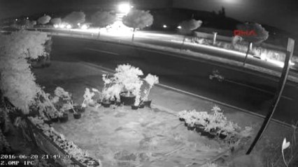 İzmir - Motosikletle Kaza Yapan Oğuzhan'ın Üzerinden Geçmiş