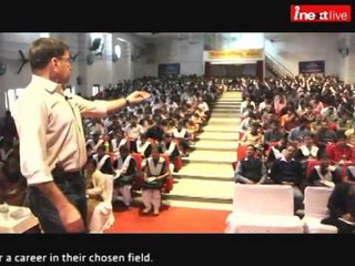 Allahabad: Experts guide young engineering aspirants