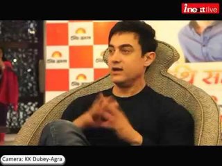 Aamir Khan in Agra alongwith wife Kiran Rao