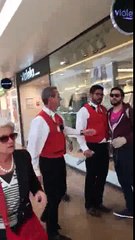 Un client mécontent détruit un Apple Store avec une boule de pétanque (3)