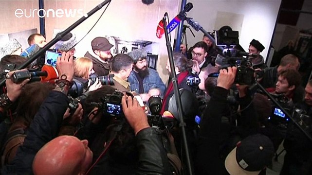 A Mosca danneggiata una mostra fotografica sul conflitto in Dombass