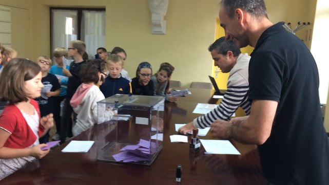 Élection du conseil municipal de jeunes de Crosmieres