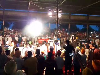 viral video tractor racing touchan stunt video 2016