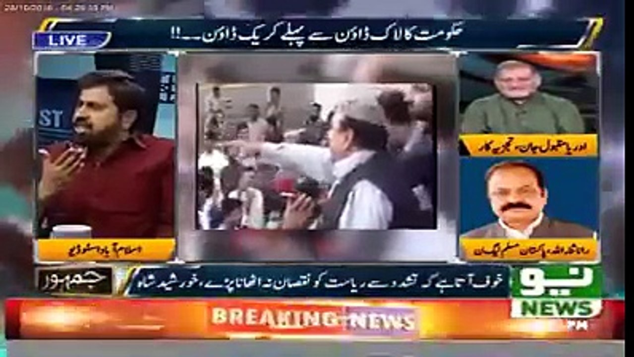 رانا ثناء نے جب عمران خان کو پاگل خان کہا تو فیاض چوہان نے کہا  تم پر کوئی تھوکتا نہیں ہے تمہیں پھانسی پر لٹکا دینا چاہیے مونچھ والے بندر