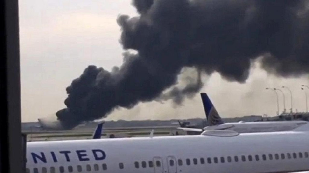 Dramatic scenes as plane engine catches fire in the US