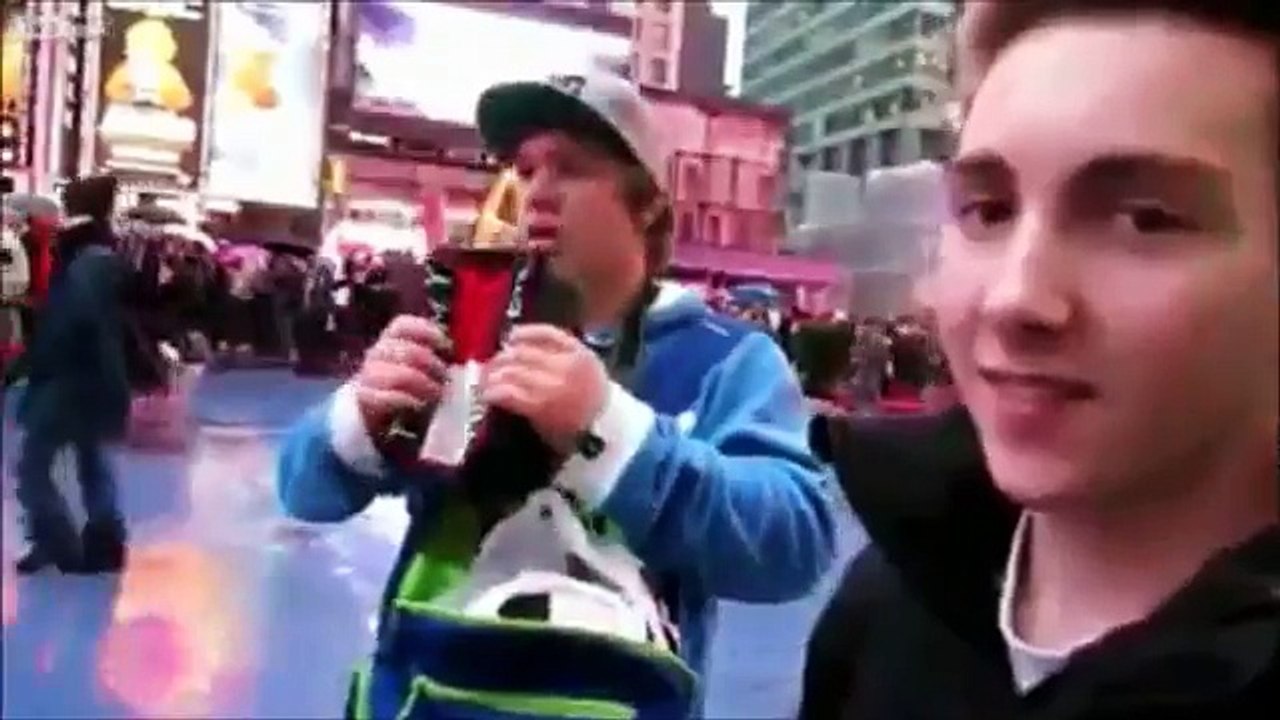 TIPO AMBIGUO A TIME SQUARE