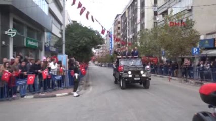 Video herunterladen: Manisa Ege'de 29 Ekim Cumhuriyet Bayramı Coşkuyla Kutlandı