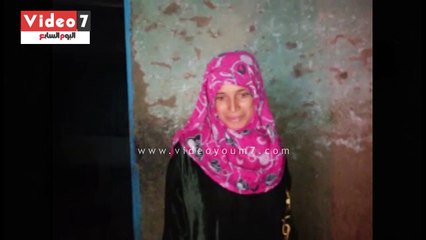 معاناة "عبد البرى" تتجدد كل شتاء..بيته متهالك مسقوف بالشجر