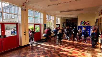 Hank Zipzer . s03e11 . Christmas in July . children story