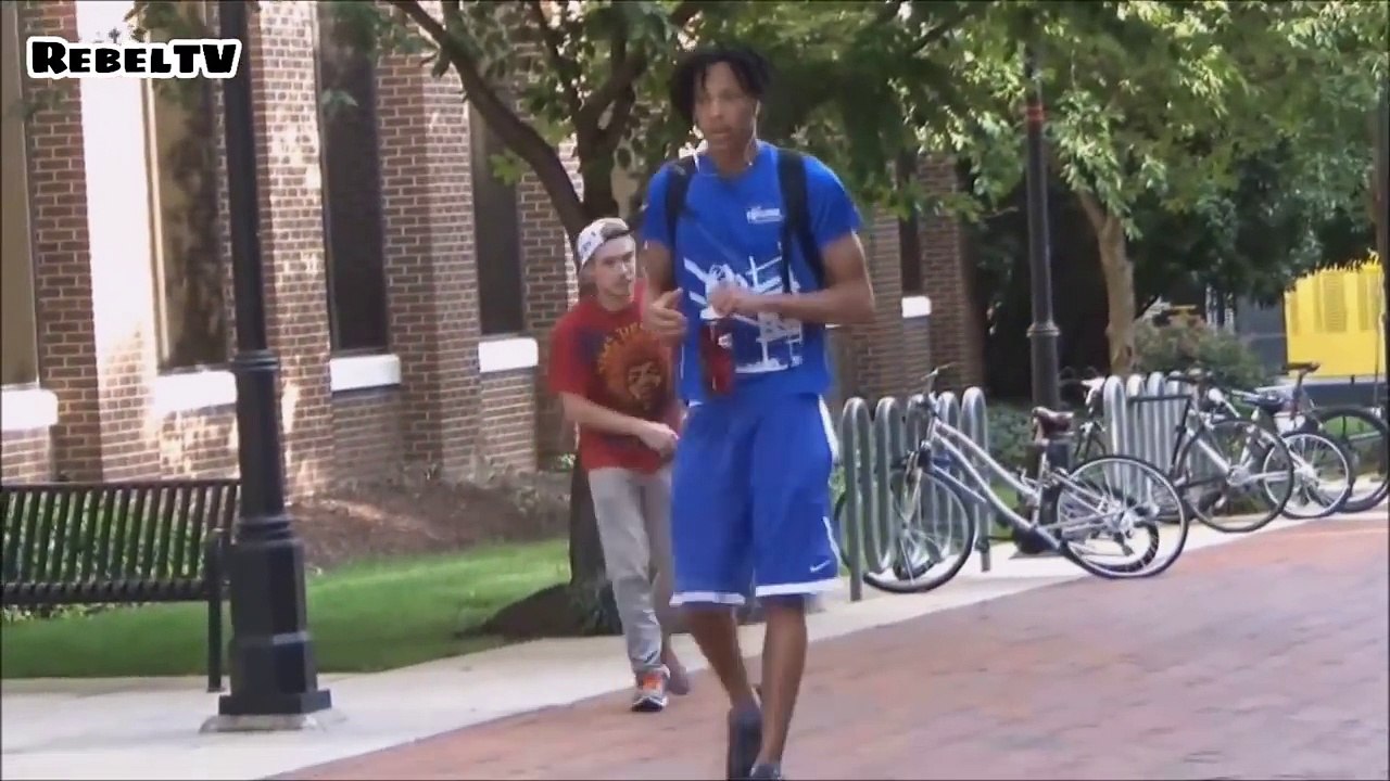 Pantsing People Prank!