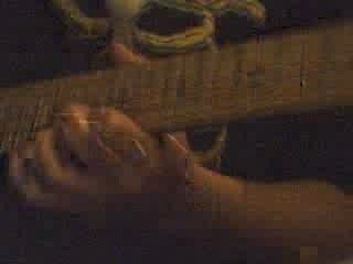 tocando los riffs de it hurts