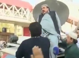 Sheikh Rasheed's Grand Entry And Great Escape Must Watch, 27, Oct 2016, Shaikh Rasheed On Bike