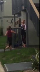 Koşarak Saldırdı ama Feci Dayak yedi:)