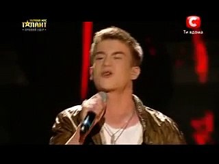 Парень спел всю правду о наших правителях и забытых ветеранах до слез !