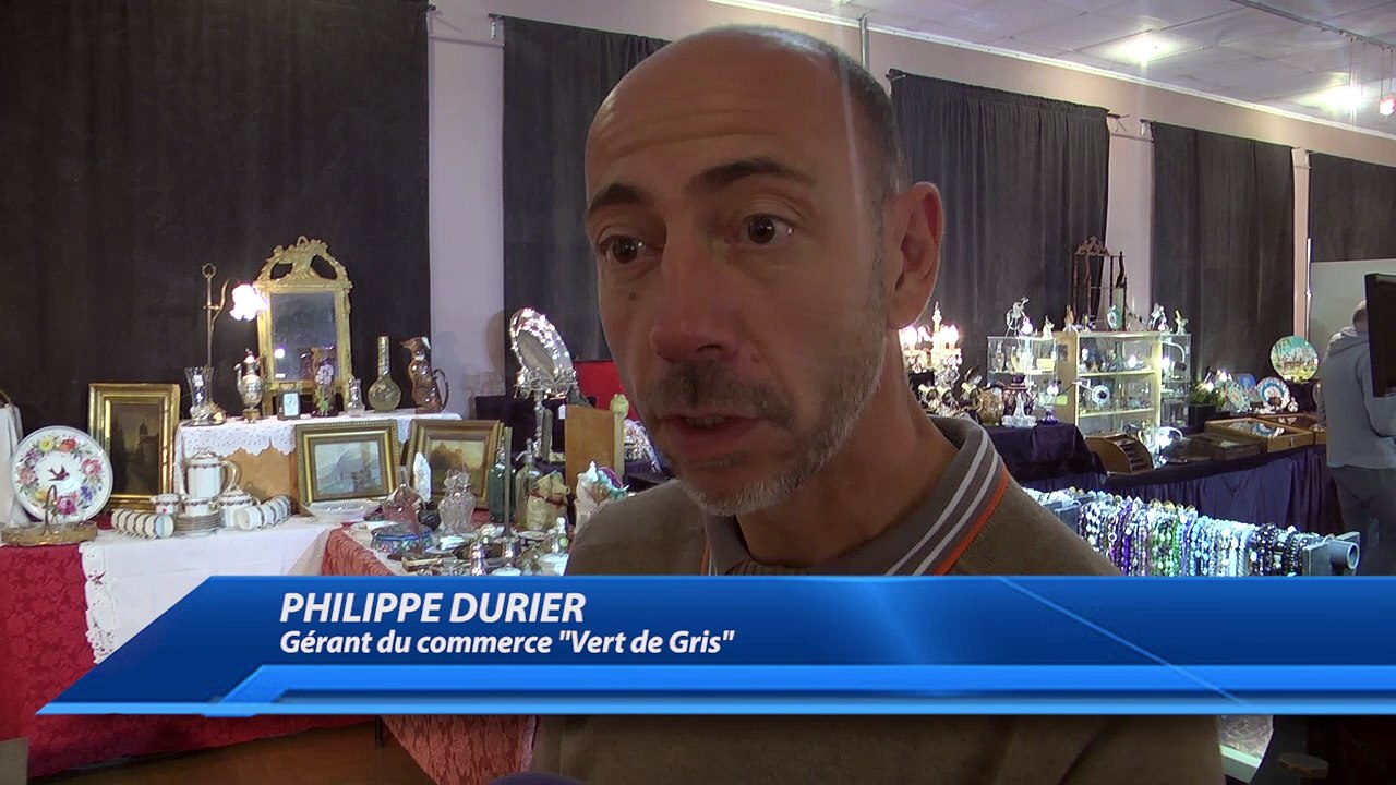 Embrun : Antiquaires et brocanteurs ont investi la salle des fêtes