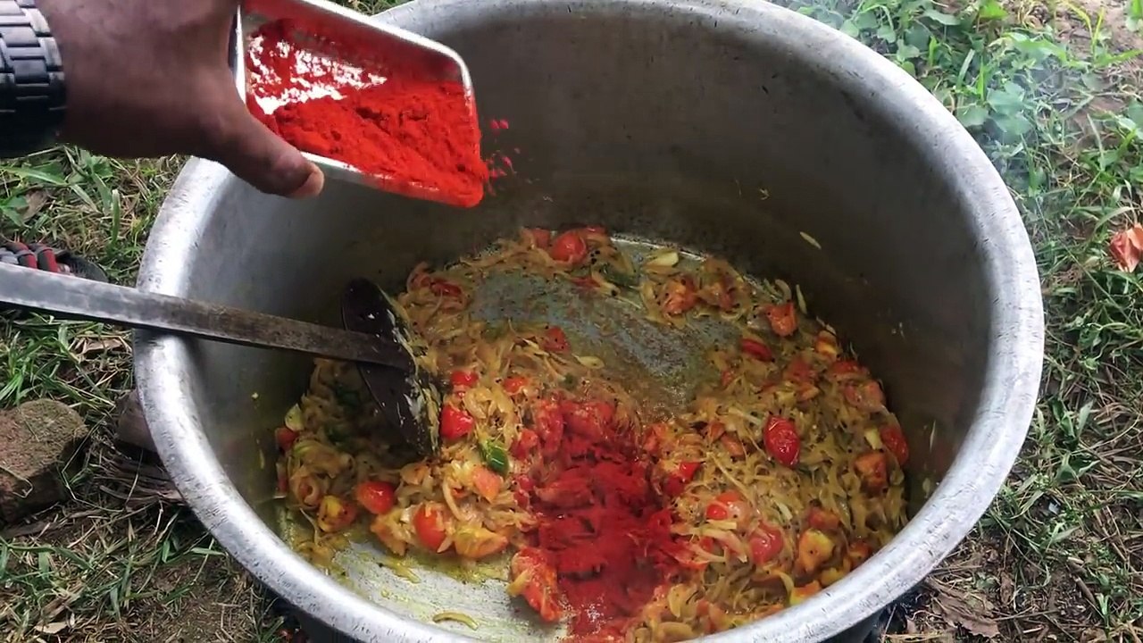 Cooking Big Fish Heads in My Village - Fish Head Kulambu - Fish Head Curry_HD