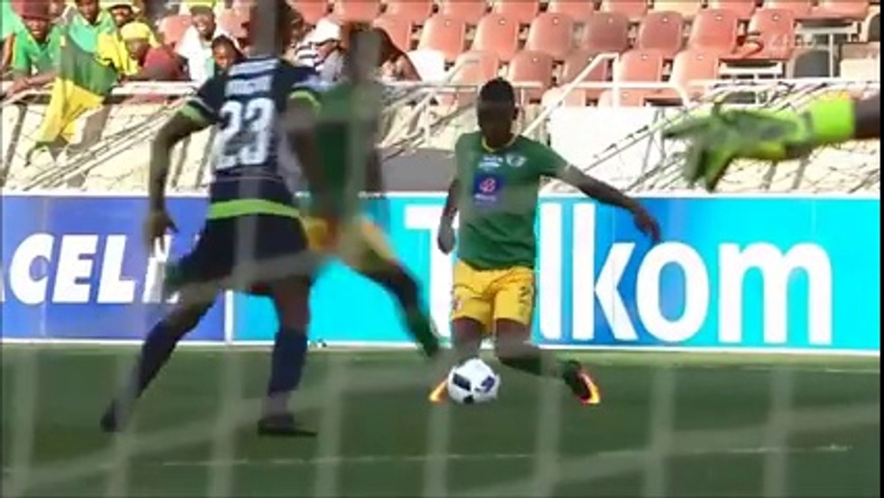 Il se prend un carton pour un dribble humiliant son adversaire