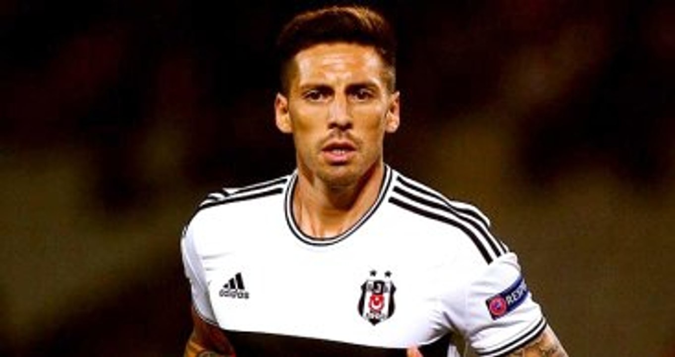 Mauro Tasotti: Jose Sosa Beşiktaş'a Geri Dönebilir
