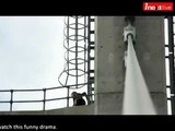 Crazy lover's funny drama on 150 feet high pillar of Naini bridge