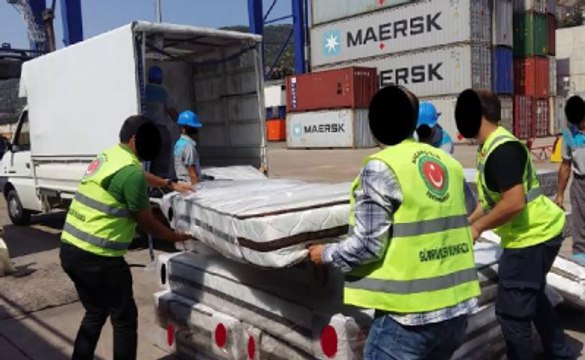 Yatakların İçine Gizlenmiş 10 Binin Üzerinde Kaçak Sigara Ele Geçirildi