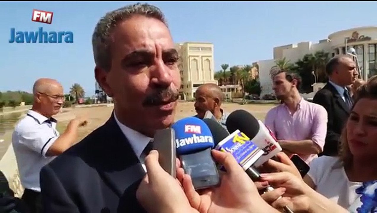 وزير التجهيز للمتضررين من الفيضانات: "الحل هو الصبر و ان شاء الله يتواصل نزول الأمطار"