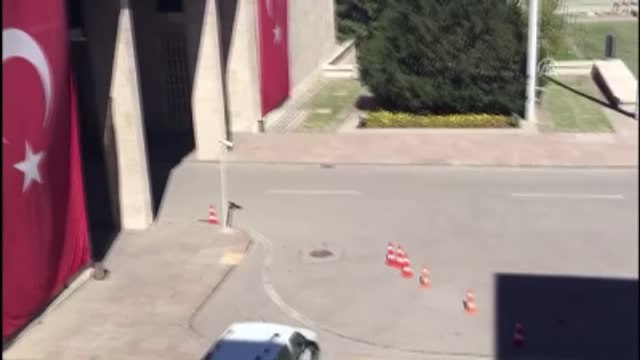 Bombalanan Meclis Yeni Yasama Yılına Hazırlanıyor