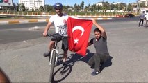 Şanlıurfalı Emlakçı Teröre Tepki İçin Ankara'ya Pedal Çeviriyor