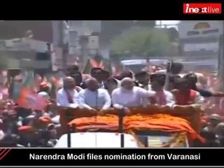 Video herunterladen: Narendra Modi's Road show in Varanasi during nomination