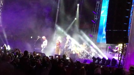 Sting with Gwen Stefani - Message in a bottle