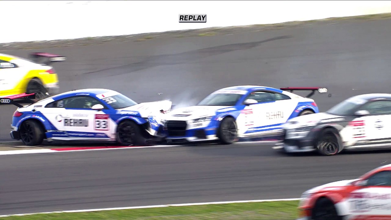 Fights and Flatout at the Nürburgring