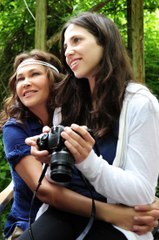 Hülya Avşar, Kızı Zehra İçin 4 Hizmetçi Gönderdi