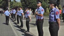 Report TV - Protesta kundër ligjit për mbetjet, masat e policisë