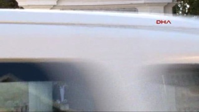 Saray Mimarlarına Anıt Mezar