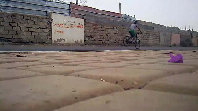 amine stunter : stoppie / endo [ stunt - marrakech - morroco ]