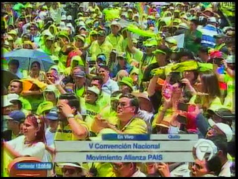 Lenin Moreno acepta candidatura presidencial