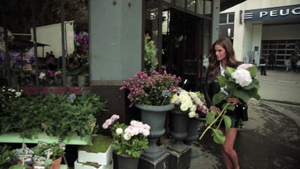 Izabel Goulart runs Paris: Saturday morning