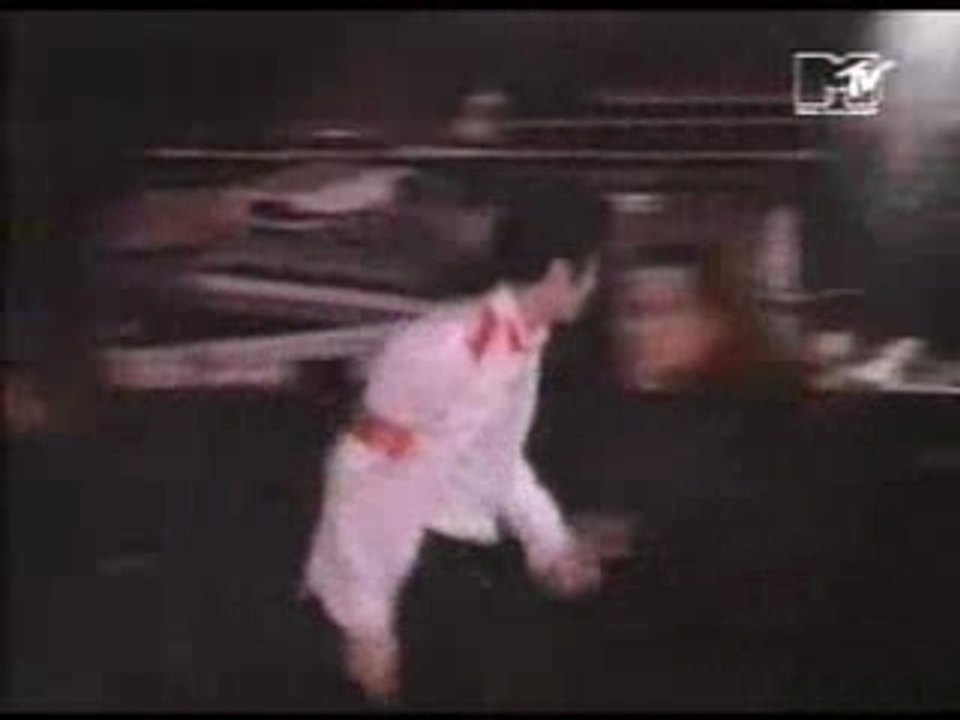 MichaelJackson-Maninthemirror(LiveinMadrid93)