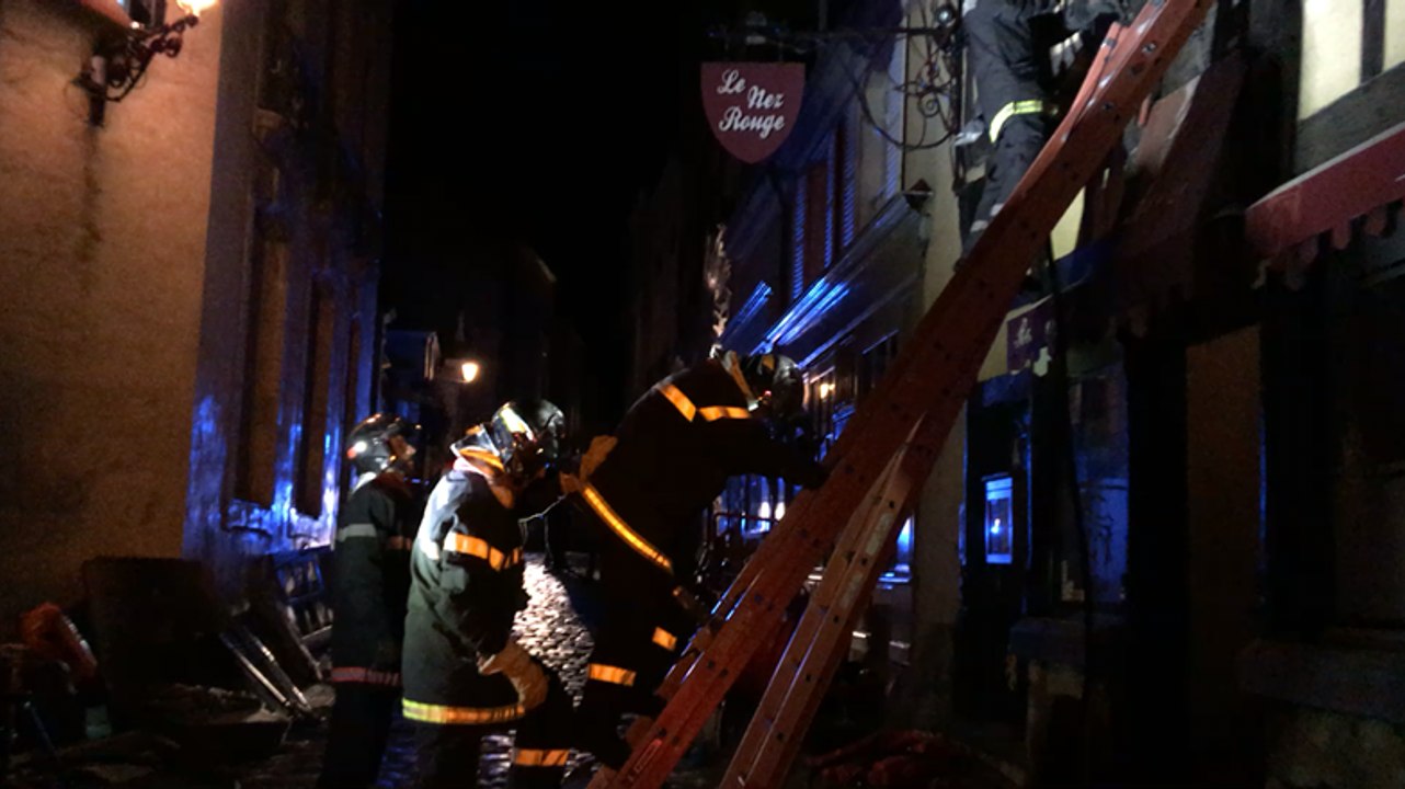 Début d'incendie au Restaurant Le Nez rouge dans le vieux Mans