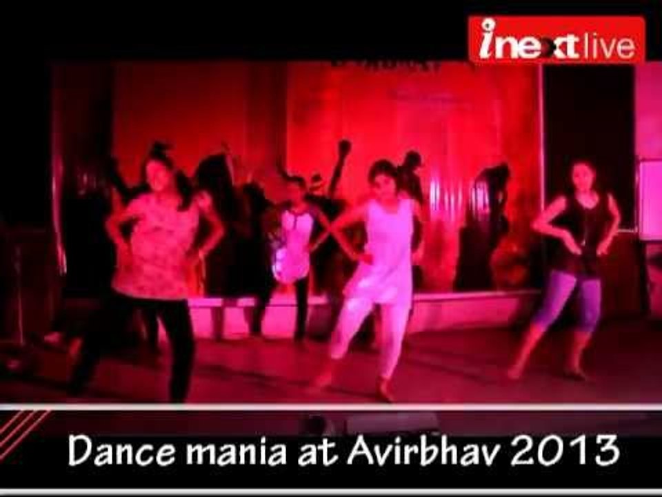Dance mania at Avirbhav 2013