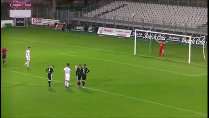 Ce gardien de foot est chanceux mais aussi très doué! 4 arrets de suite sur penalty