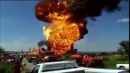 OMG!!!!the-most-dangerous-accident-in-the-world must watch this video