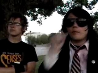 My Chemical Romance .- . Interview Gerard & Mikey Way