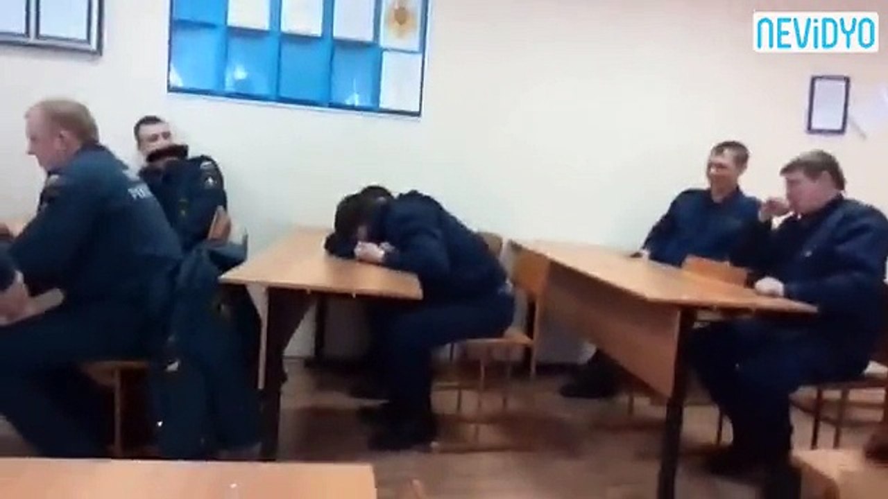 Derste Uyuduguna Pişman Oldu
